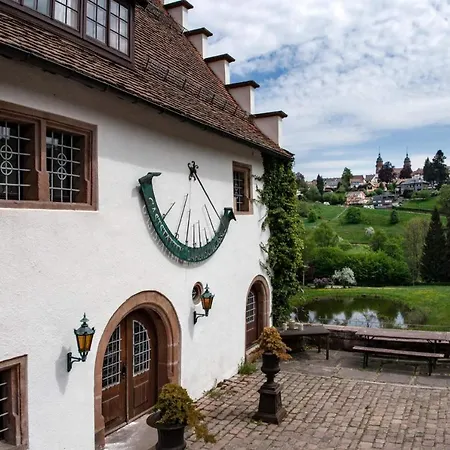 Сasa de vacaciones Herrenhaus Baerenschloessle 2 Mit 6 Schlafzimmer